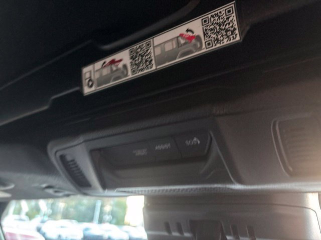 Used 2024 Jeep Wrangler Unlimited AWD/4WD image 13