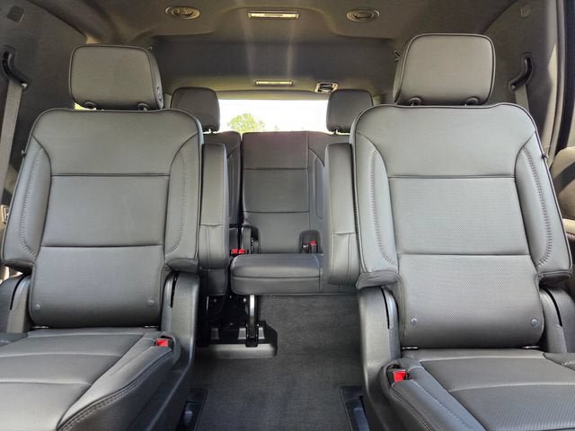 Used 2026 GMC Yukon Denali AWD/4WD image 12