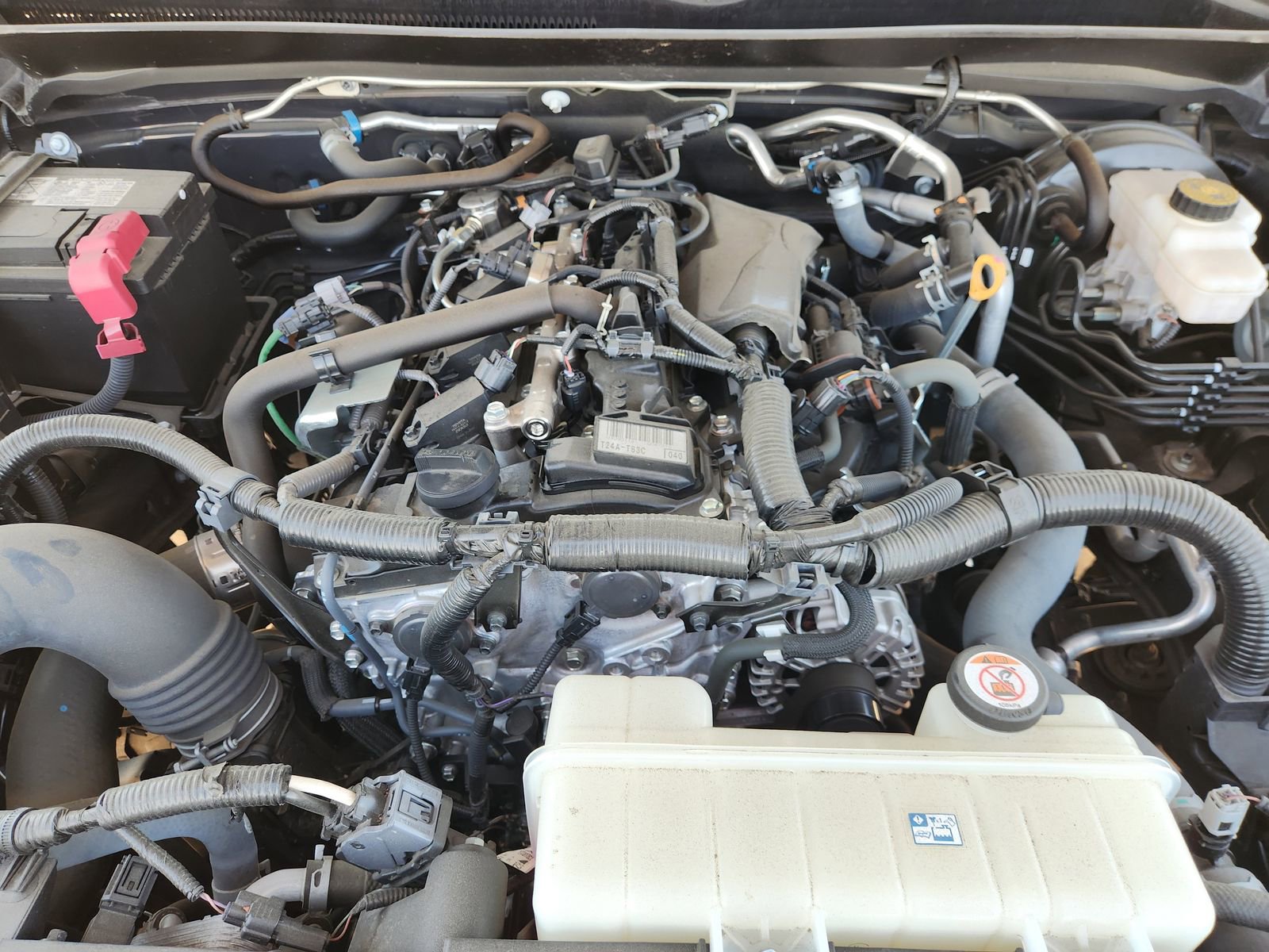 Used 2024 Toyota Tacoma TRD Off-Road w/ TRD Off Road Upgrade Package AWD/4WD image 35