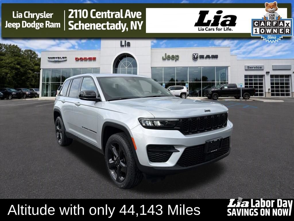 Used 2023 Jeep Grand Cherokee Altitude