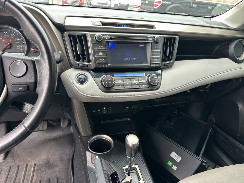 Used 2013 Toyota RAV4 Limited image 18