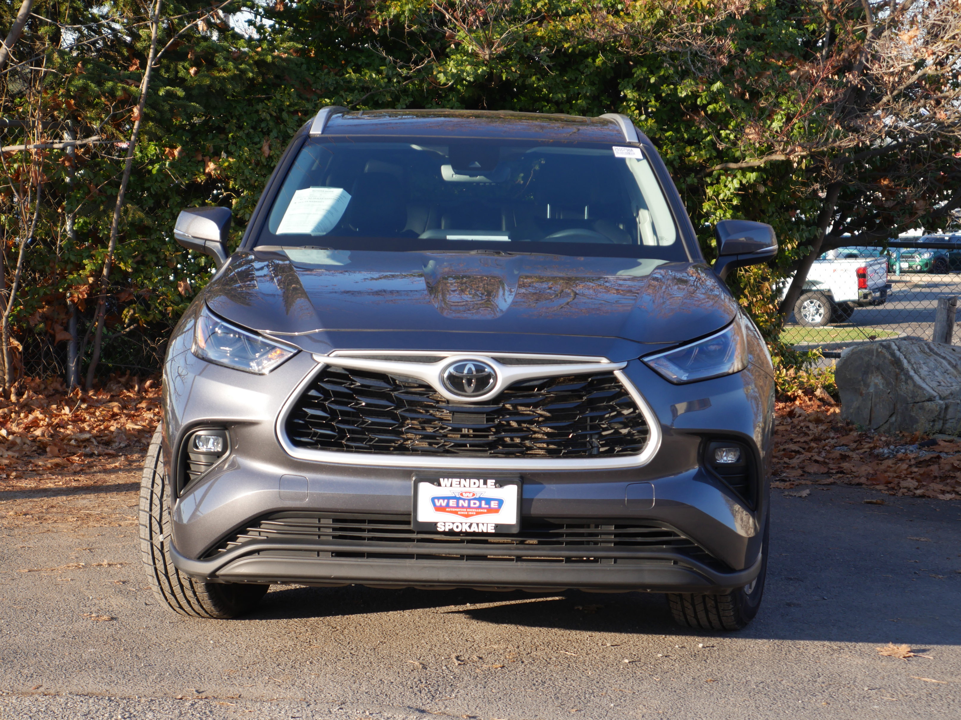 Used 2022 Toyota Highlander XLE image 35