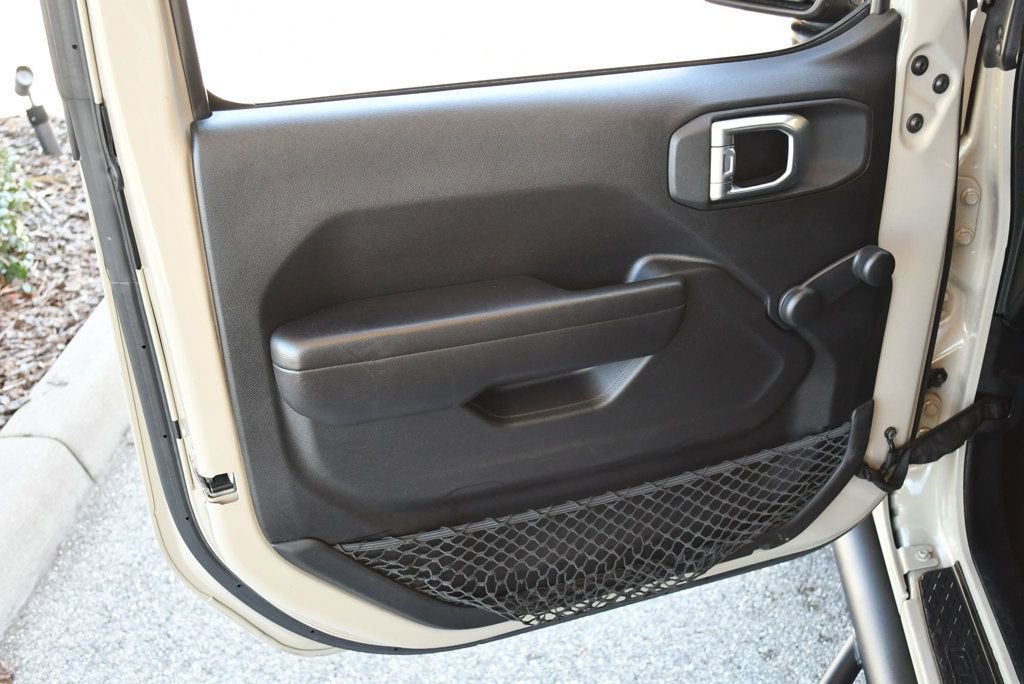 Used 2020 Jeep Gladiator Sport w/ Trailer Tow Package image 41