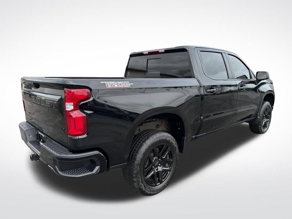 Used 2024 Chevrolet Silverado 1500 LT Trail Boss w/ Convenience Package II image 8