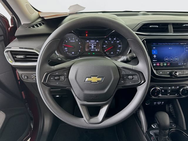 Used 2023 Chevrolet TrailBlazer LT w/ Convenience Package FWD image 10