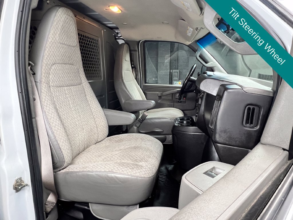 Used 2022 Chevrolet Express 2500 w/ Driver Convenience Package RWD image 8