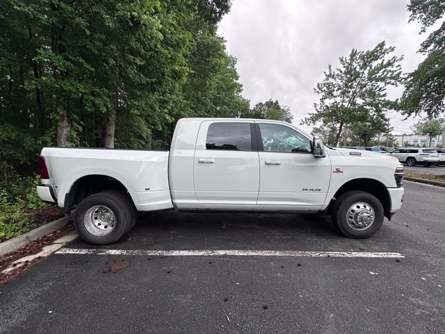New 2026 RAM 3500 Laramie AWD/4WD image 7