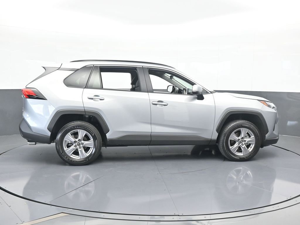 Used 2025 Toyota RAV4 XLE image 7