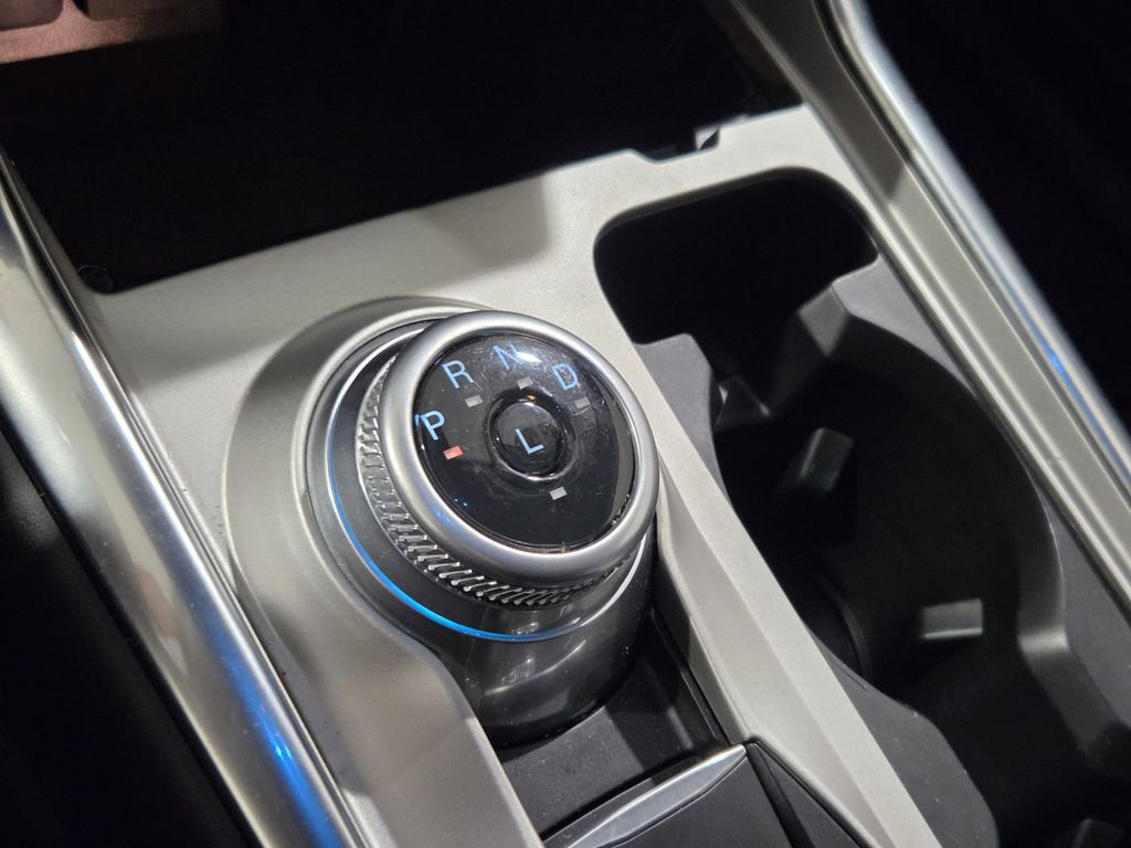 Used 2023 Ford Explorer XLT w/ Equipment Group 202A image 6