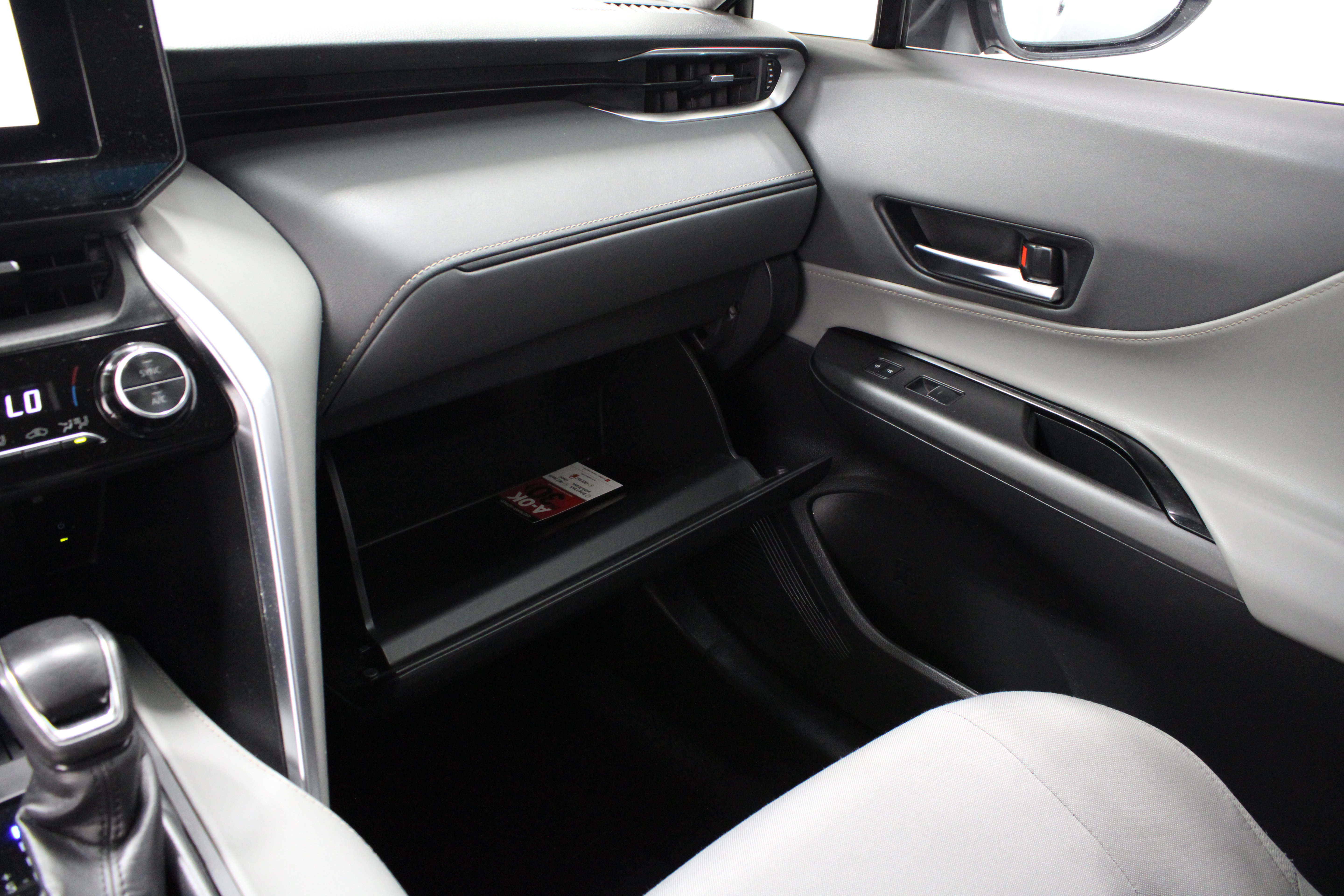 Certified 2023 Toyota Venza LE AWD/4WD image 23