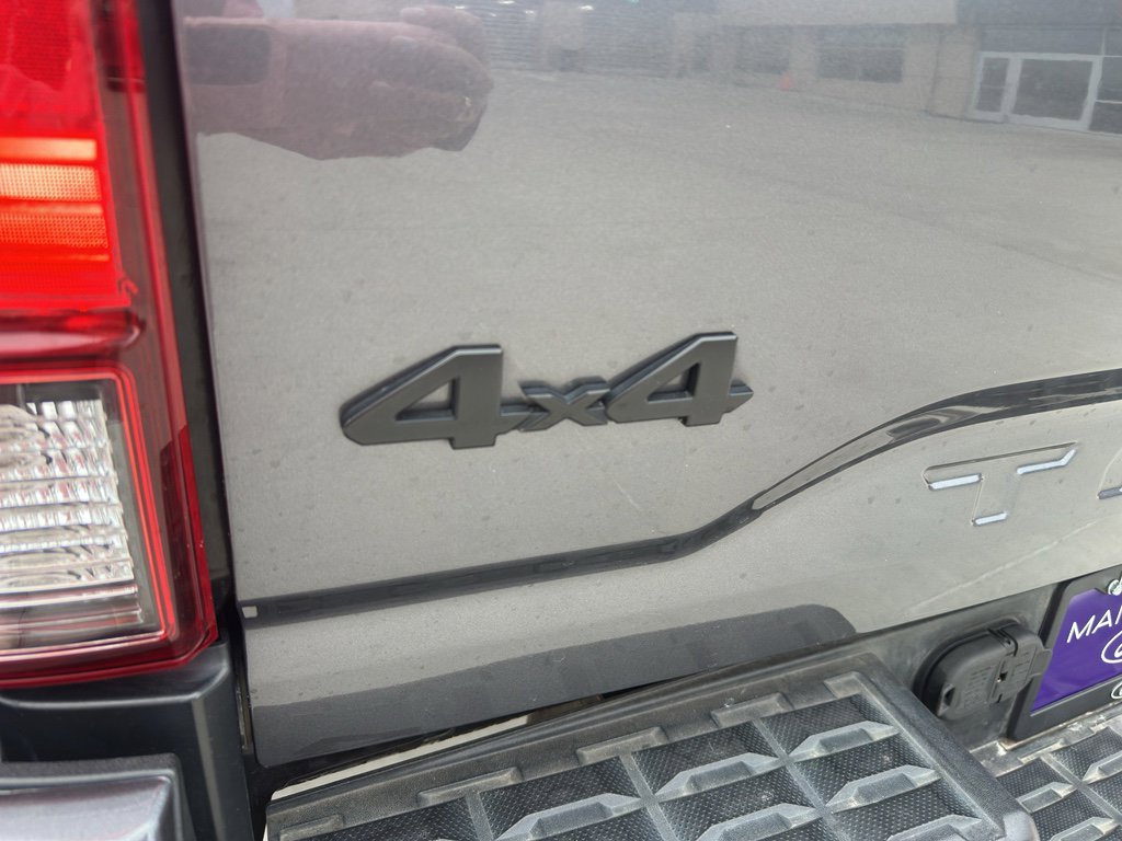 Used 2020 Toyota Tacoma SR w/ SX Package image 31