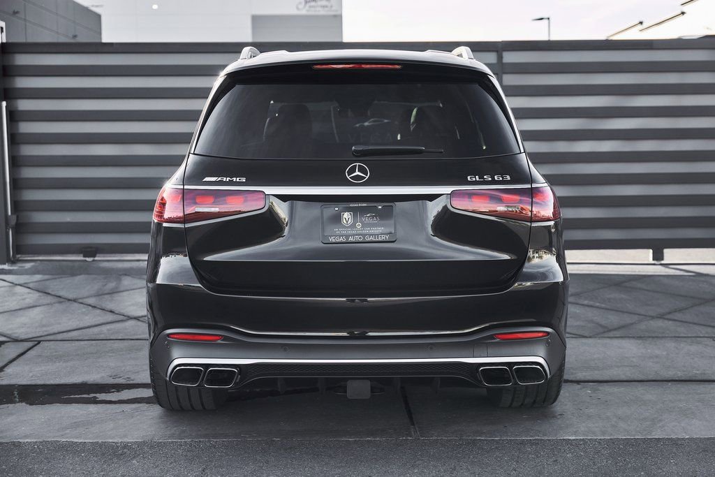 Used 2025 Mercedes-Benz GLS 63 AMG 4MATIC image 17