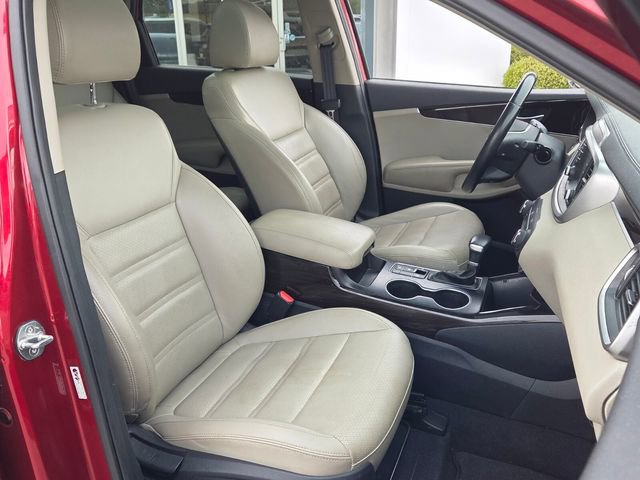 Used 2020 Kia Sorento EX image 19