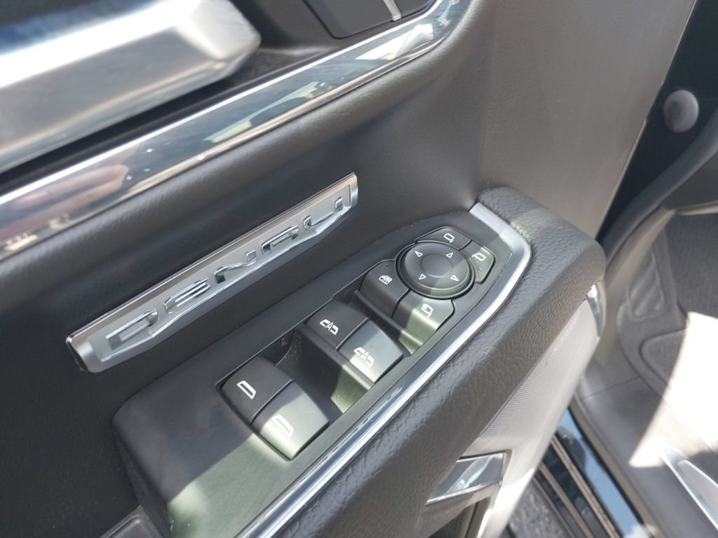 Used 2023 GMC Sierra 1500 Denali AWD/4WD image 11