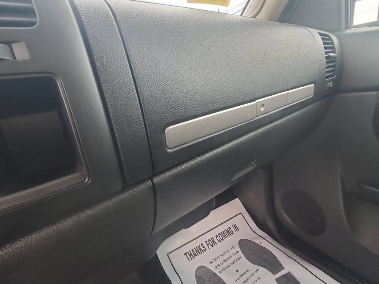 Used 2013 Chevrolet Silverado 2500 LT w/ Convenience Package image 17