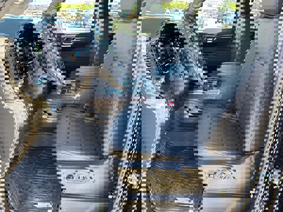 Used 2026 GMC Sierra 1500 SLT w/ SLT Premium Plus Package image 26