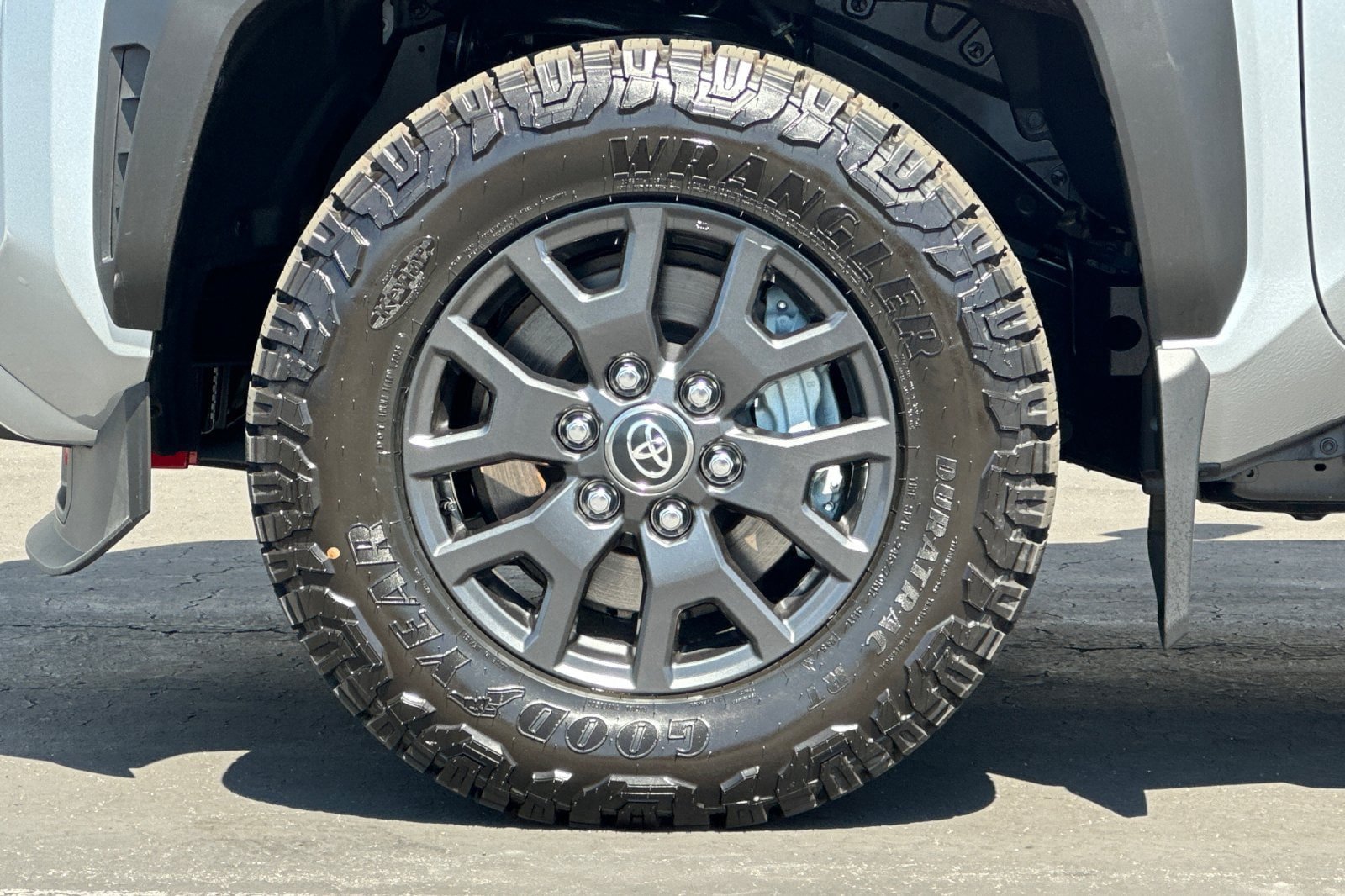 Certified 2026 Toyota 4Runner SR5 AWD/4WD image 26
