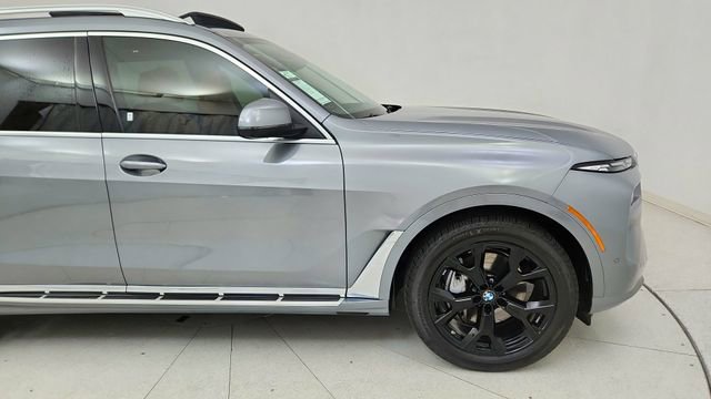 Used 2026 BMW X7 xDrive40i image 8