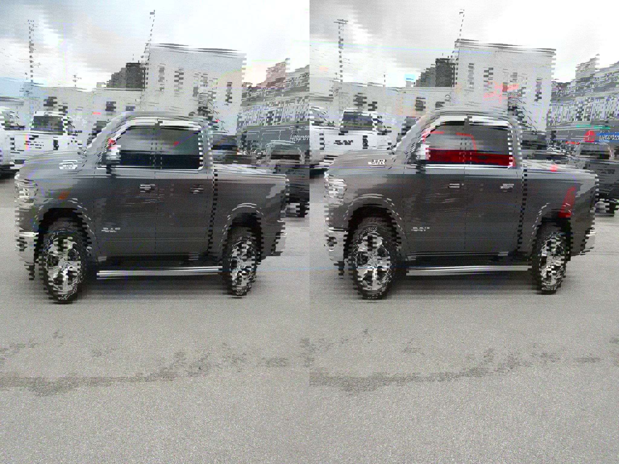 Used 2021 RAM 1500 Laramie image 6