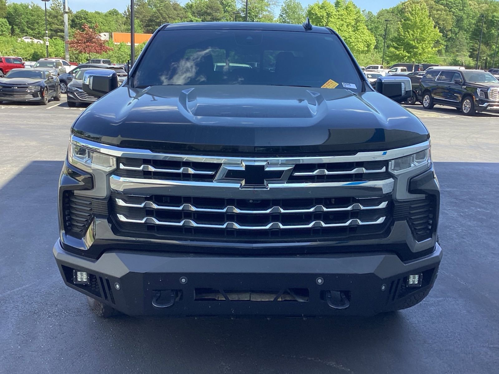 Used 2022 Chevrolet Silverado 1500 LTZ w/ LTZ Premium Package image 4