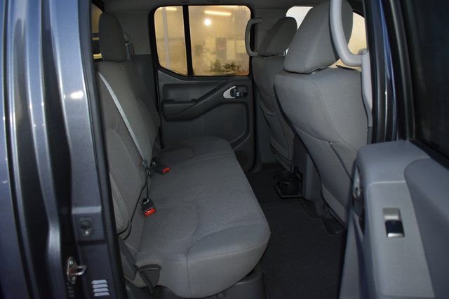 Used 2020 Nissan Frontier SV image 31