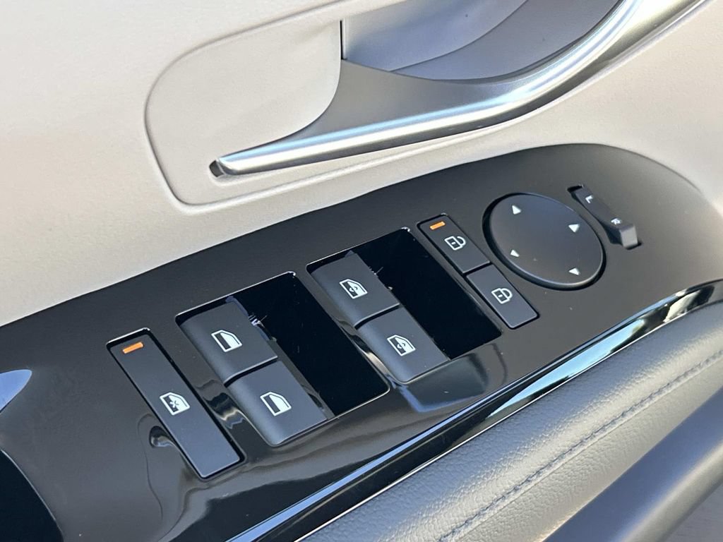 New 2026 Hyundai Tucson Limited AWD/4WD image 18