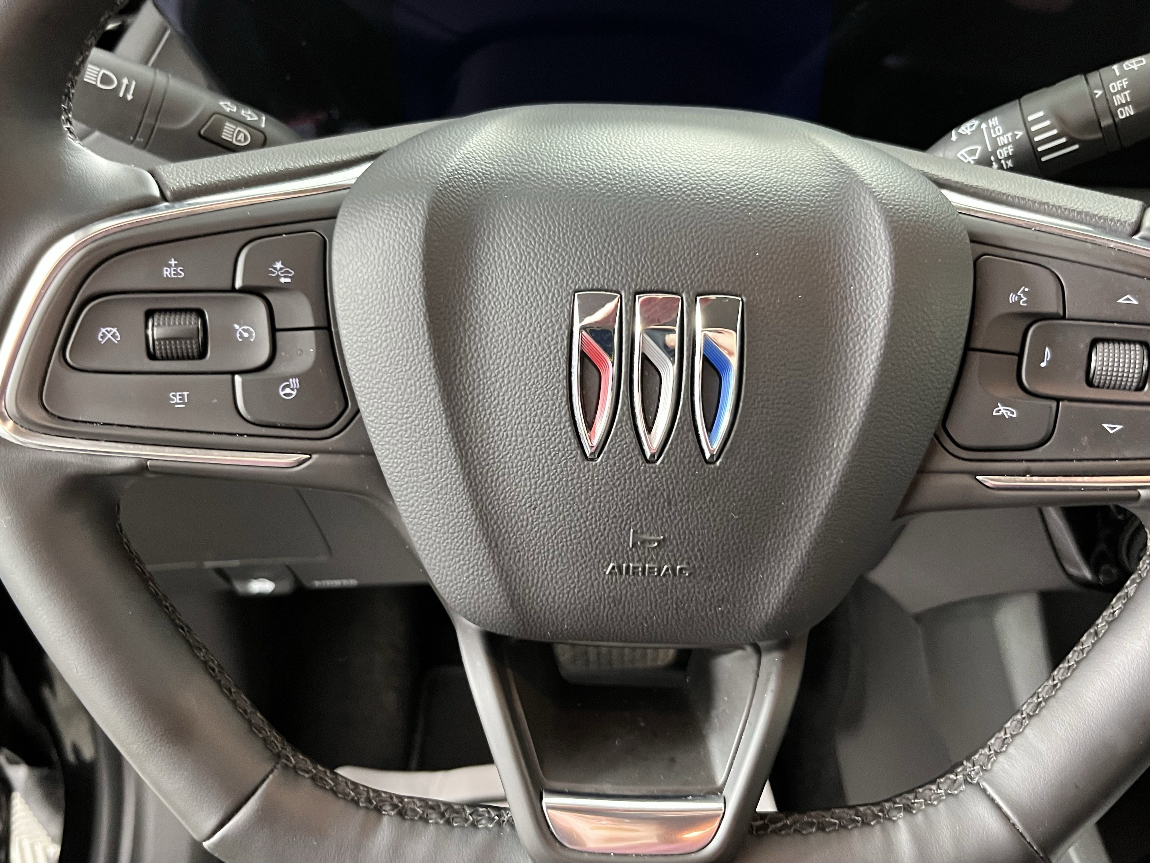 Used 2025 Buick Encore GX Sport Touring w/ Comfort Package AWD/4WD image 19