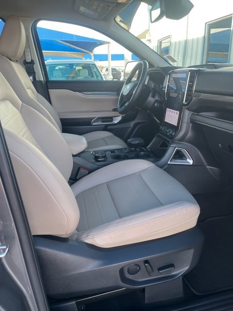 Used 2024 Ford Ranger Lariat w/ FX4 Off-Road Package image 11