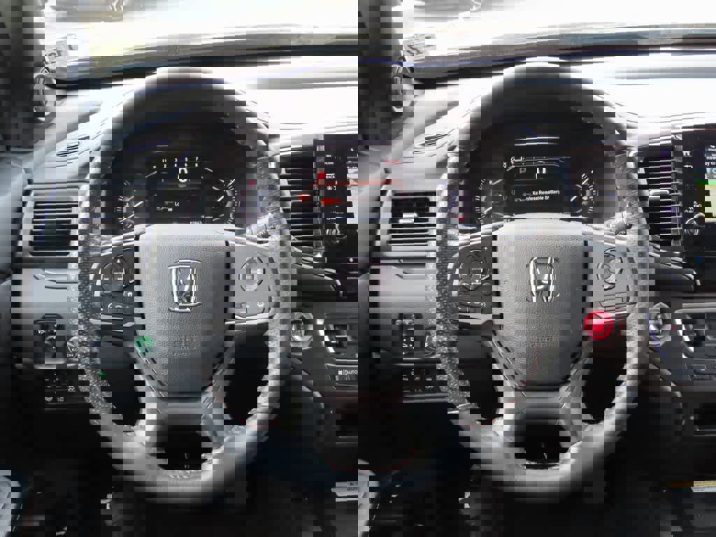 Certified 2022 Honda Passport TrailSport image 18