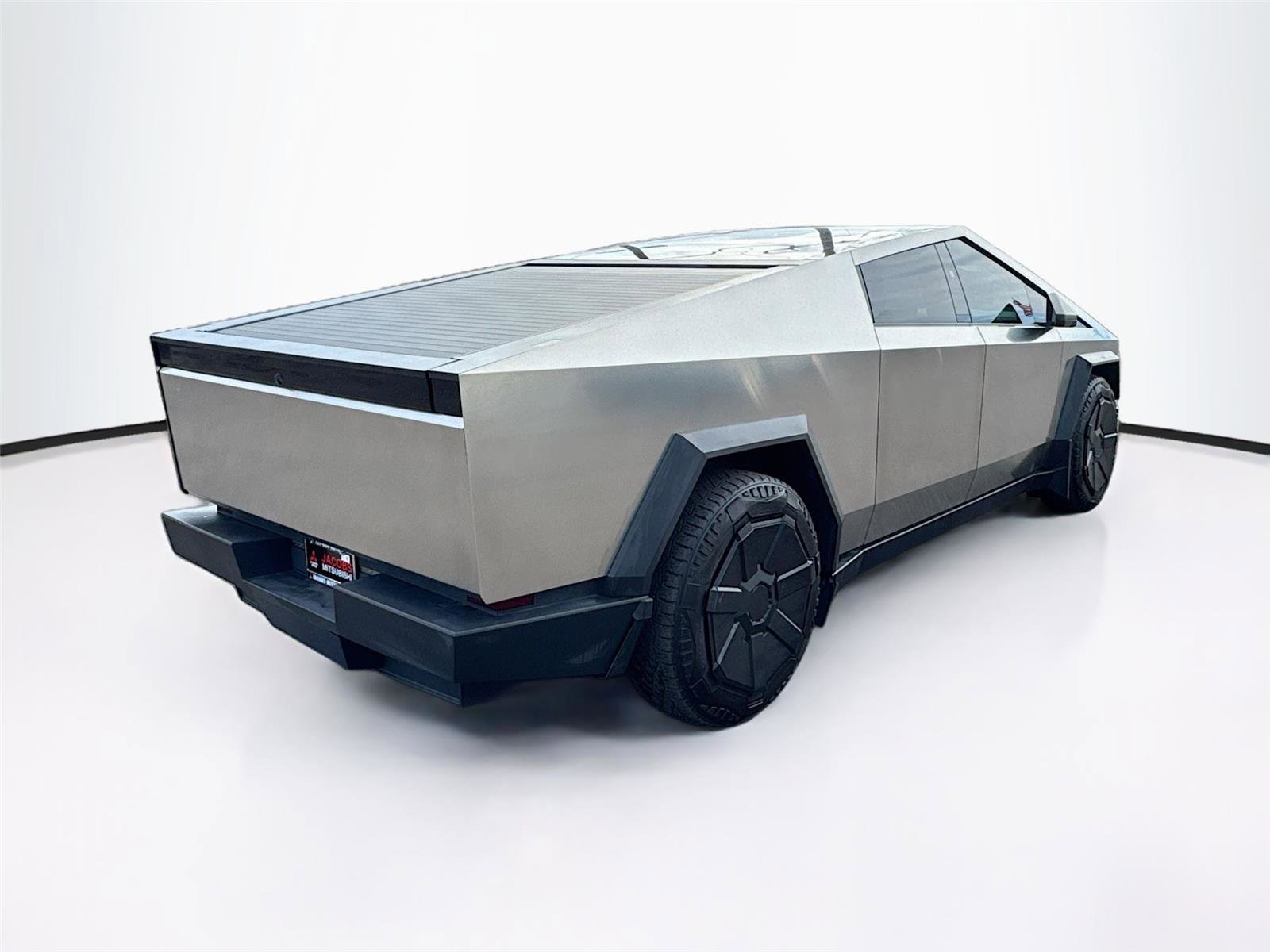 Used 2024 Tesla Cybertruck AWD Crew Cab image 5