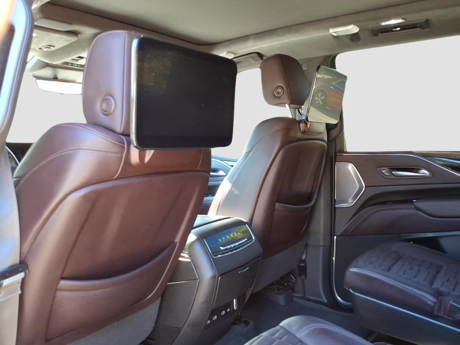 Certified 2024 Cadillac Escalade Sport Platinum w/ LPO, ONYX Package AWD/4WD image 13