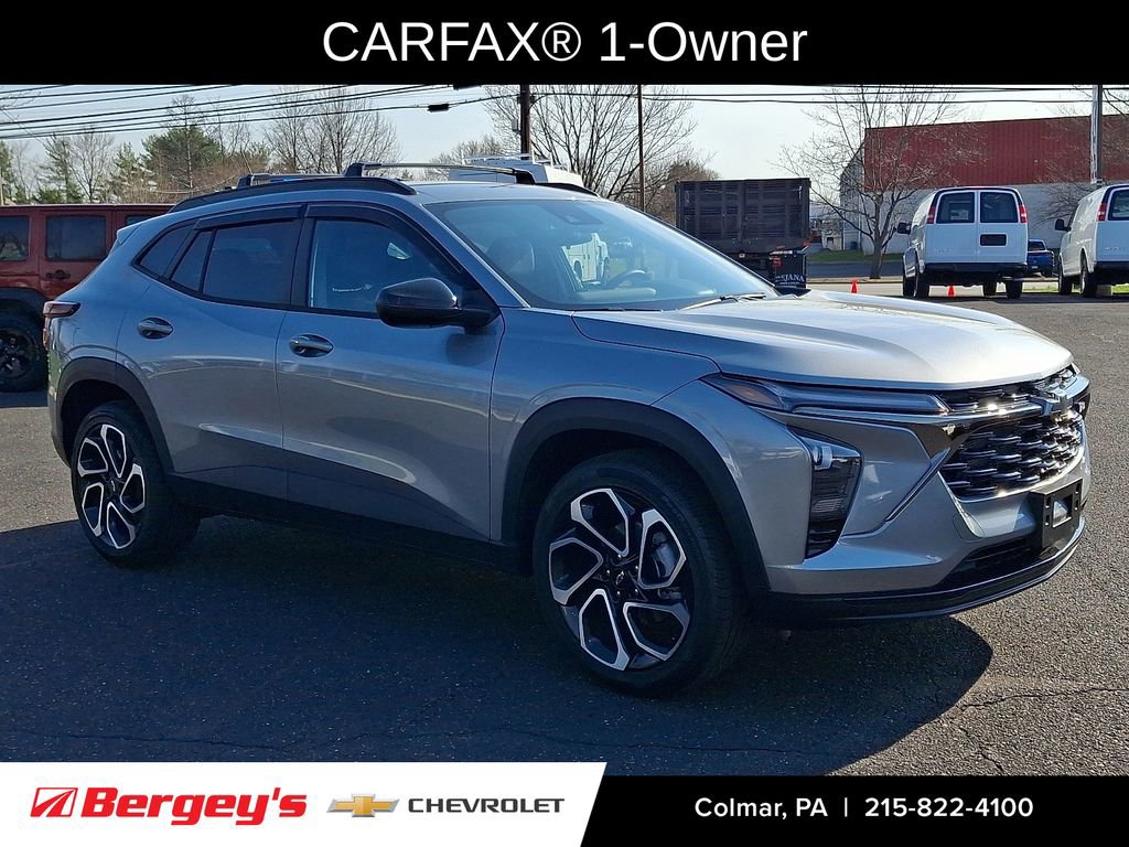 Certified 2026 Chevrolet Trax RS w/ Driver Confidence Package FWD image 3