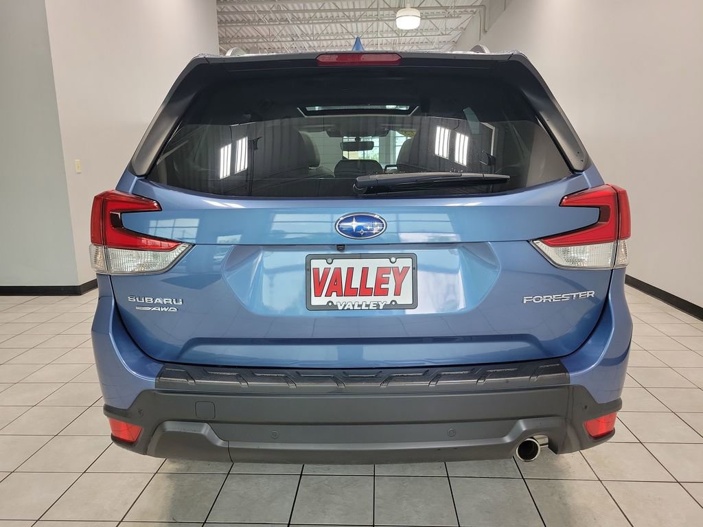 Used 2023 Subaru Forester Limited AWD/4WD image 10