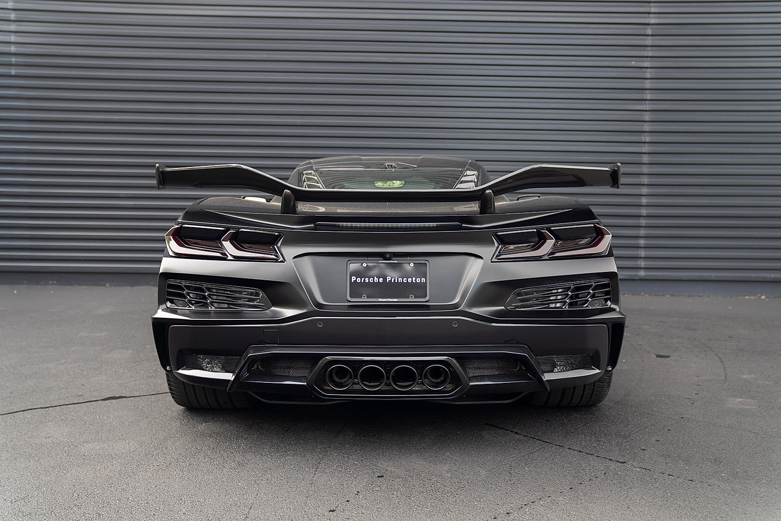 Used 2023 Chevrolet Corvette Z06 w/ Z07 Performance Package RWD image 29