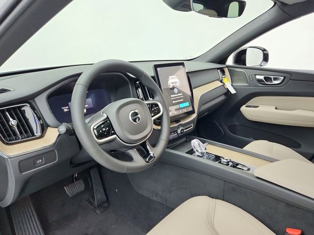 New 2026 Volvo XC60 B5 Plus w/ Climate Package image 24