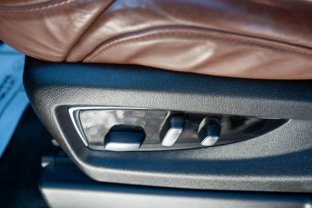 Used 2019 Cadillac Escalade Luxury image 24