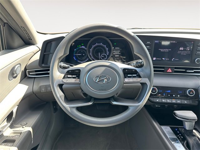 Used 2023 Hyundai Elantra Blue w/ Preferred Accessory Package image 12