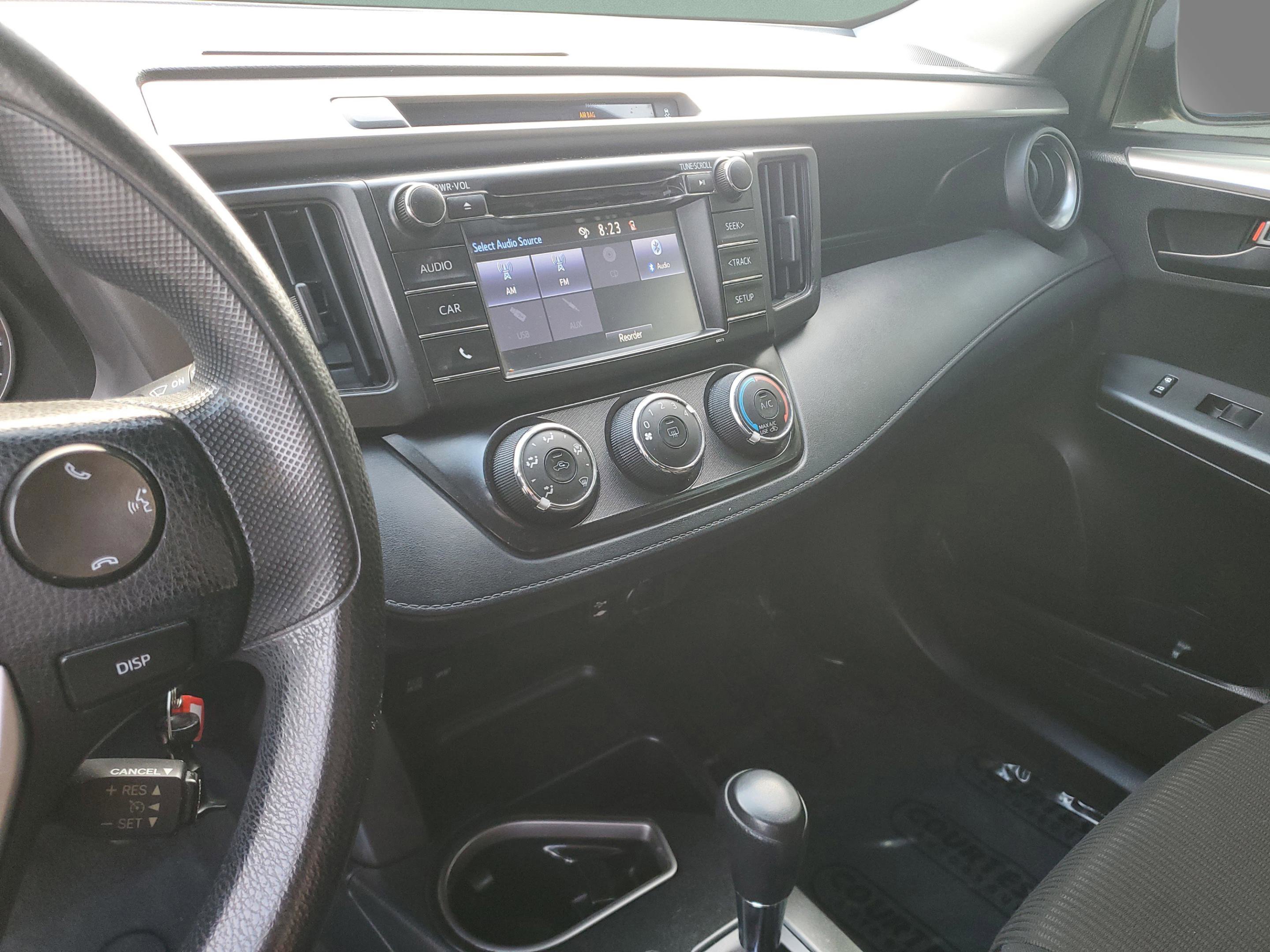 Used 2016 Toyota RAV4 LE image 22