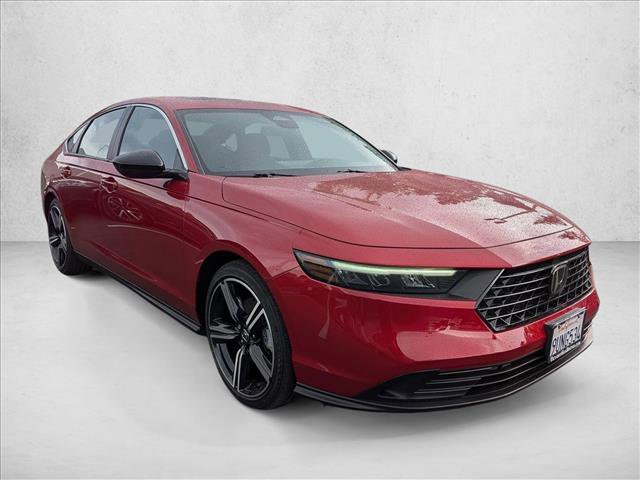 Used 2025 Honda Accord Sport image 3