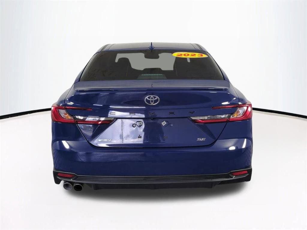 Used 2025 Toyota Camry SE w/ Multimedia Upgrade Package image 6