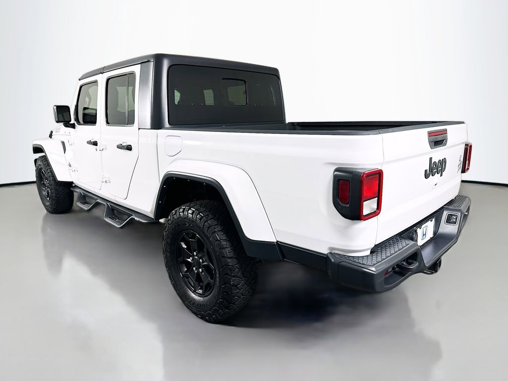 Used 2022 Jeep Gladiator Willys AWD/4WD image 7