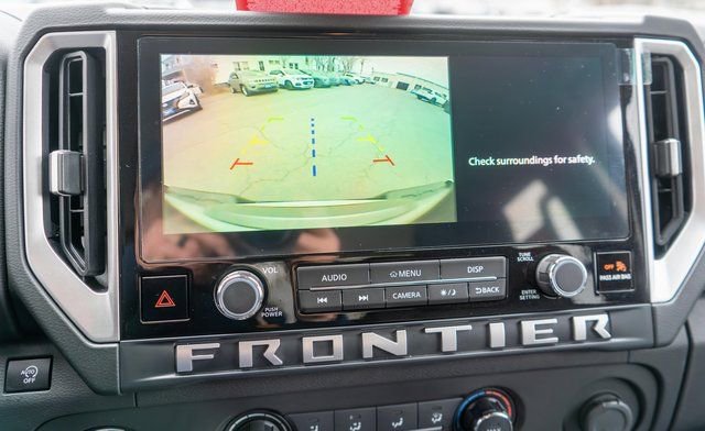 Certified 2025 Nissan Frontier SV image 27