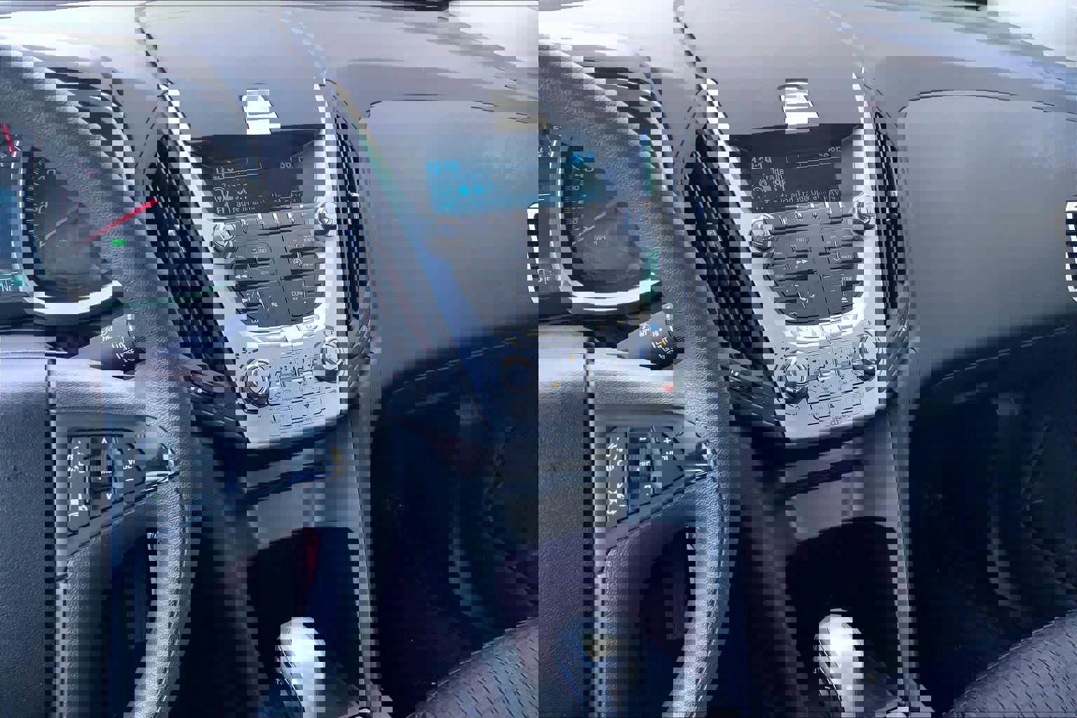 Used 2014 Chevrolet Equinox LS image 6