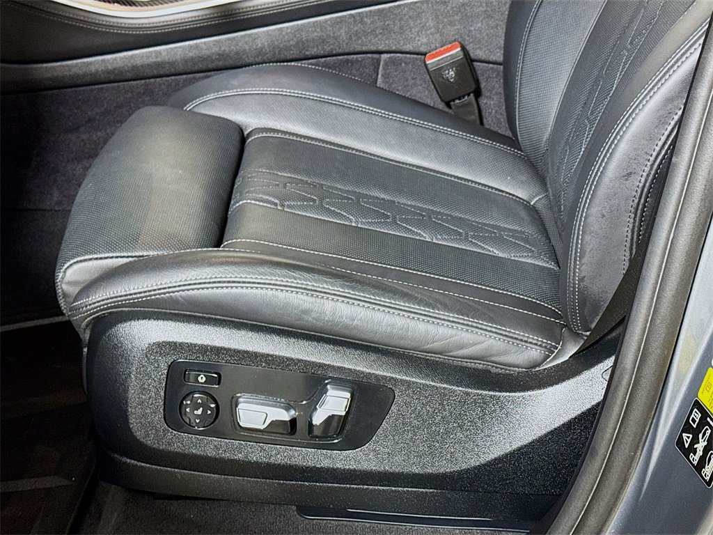 Used 2024 BMW X5 M60i image 18