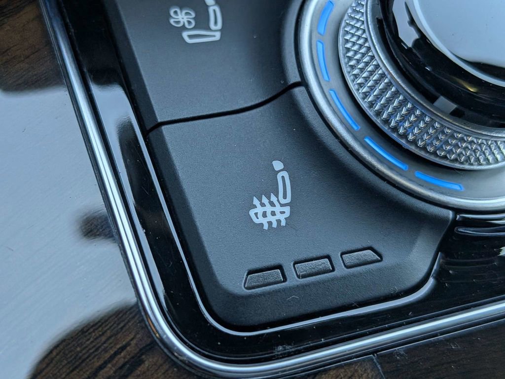 Used 2015 Audi A8 L 3.0T w/ Premium Package AWD/4WD image 22