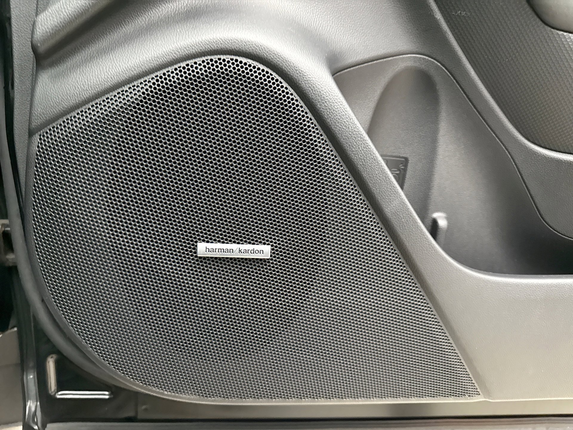 Used 2022 Subaru Forester Touring image 17