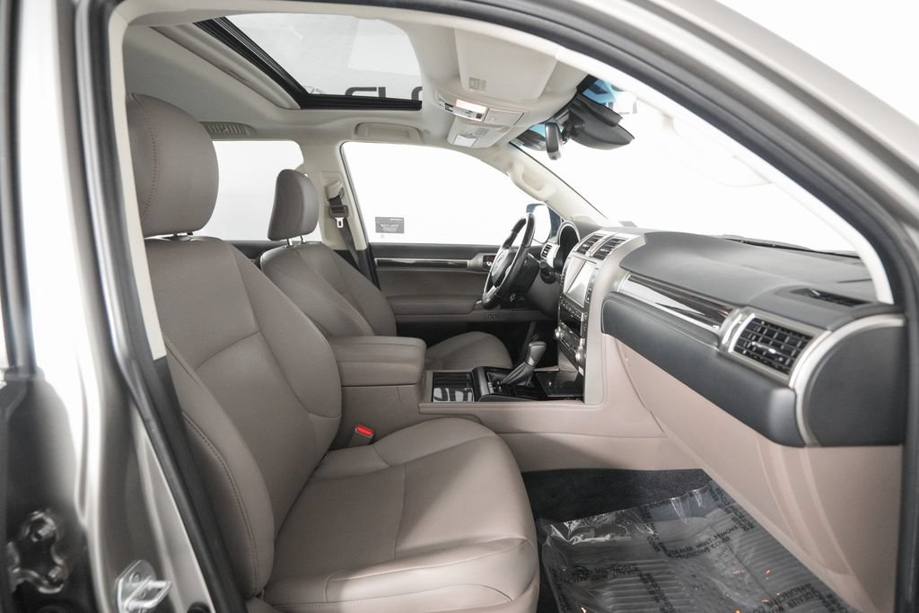 Certified 2021 Lexus GX 460 Premium w/ Premium Package AWD/4WD image 19