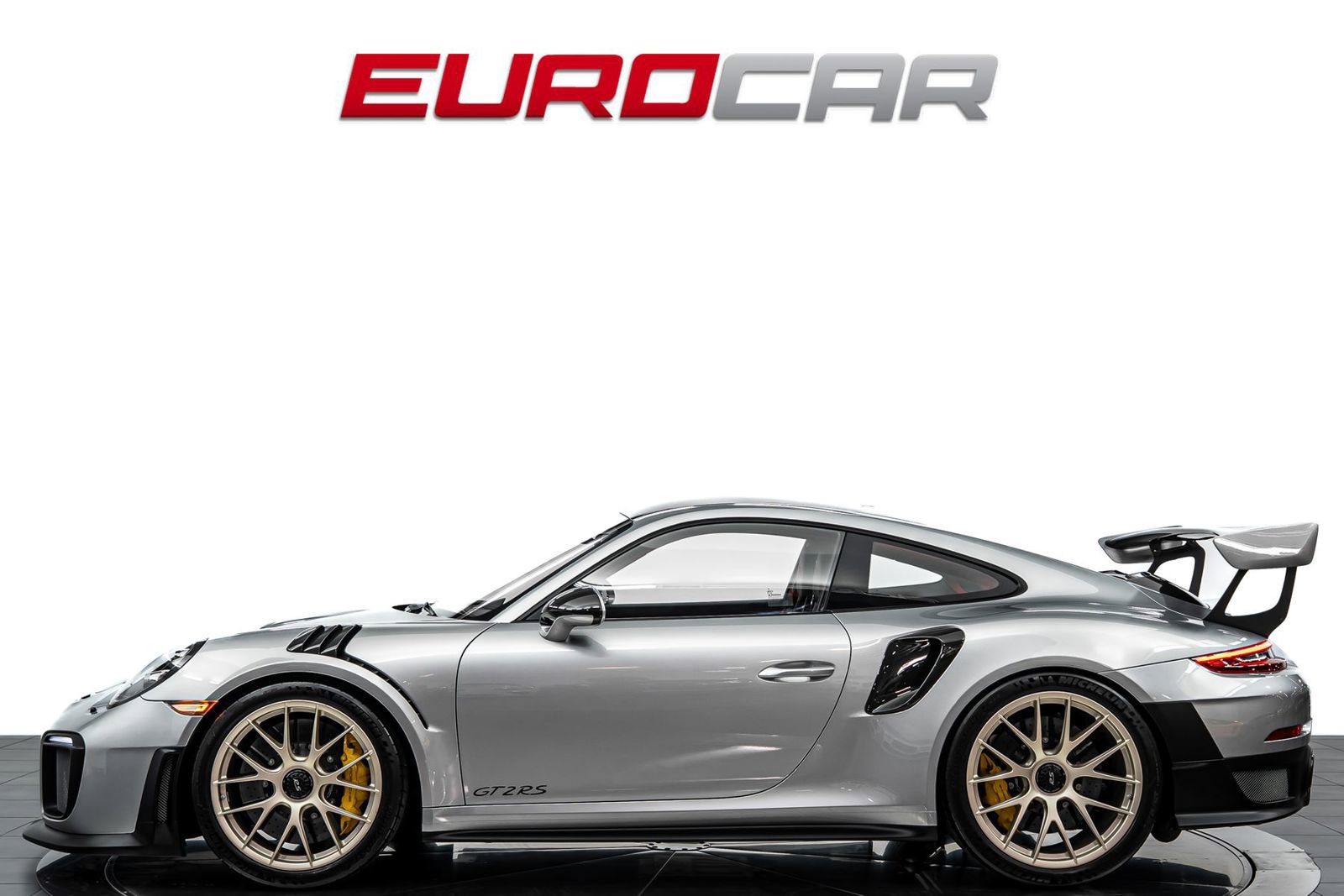 Used 2018 Porsche 911 GT2 RS image 2
