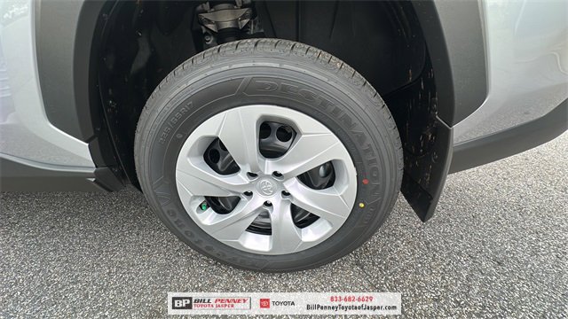 New 2025 Toyota RAV4 LE image 18