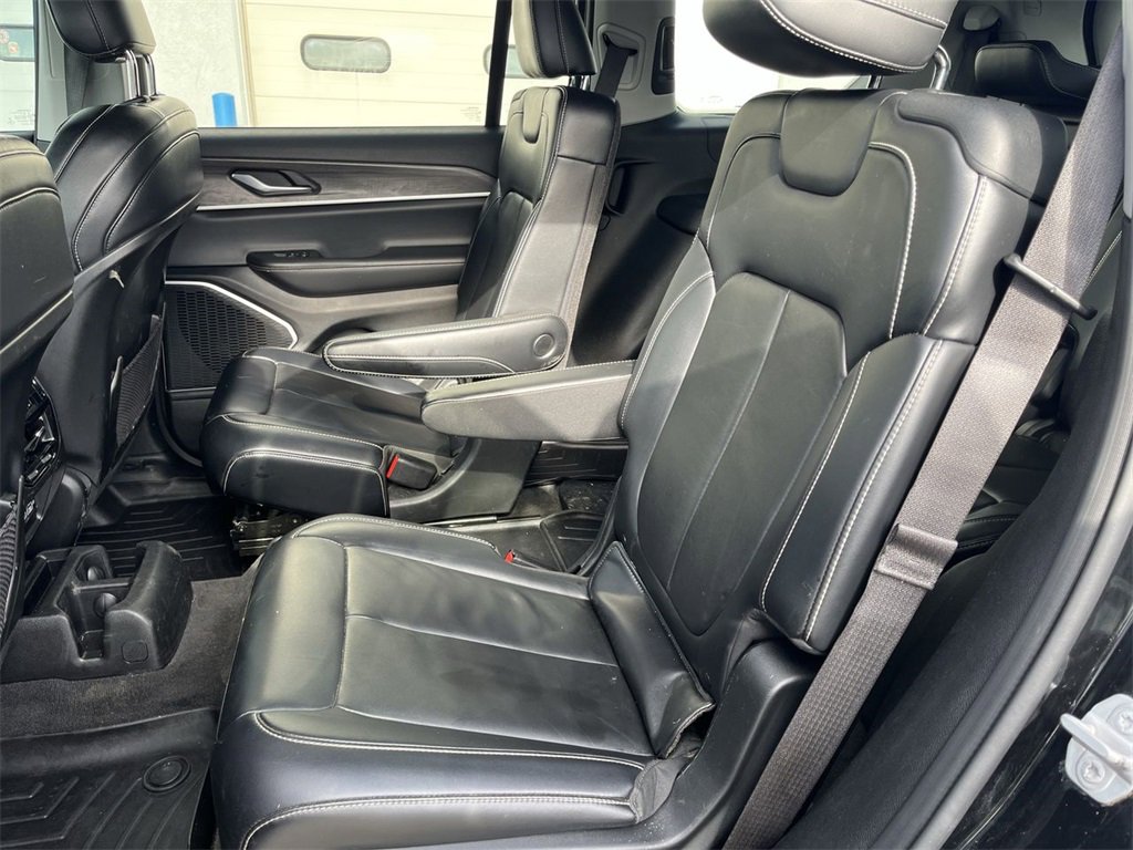 Used 2021 Jeep Grand Cherokee L Limited image 23